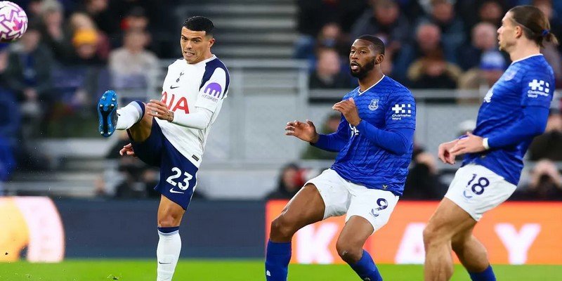 Soi kèo Tottenham VS Everton từ góc độ chiến thuật